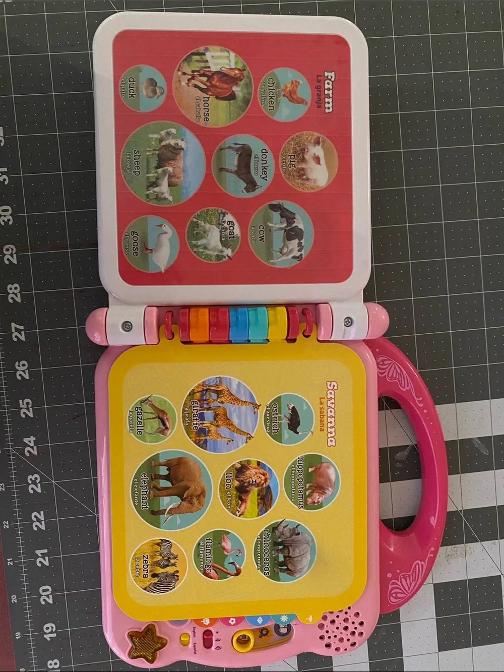 2/$20!! LeapFrog 100 Animals Book bilingual toy-